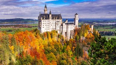 Bayern: Das Schloss Neuschwanstein in Füssen.