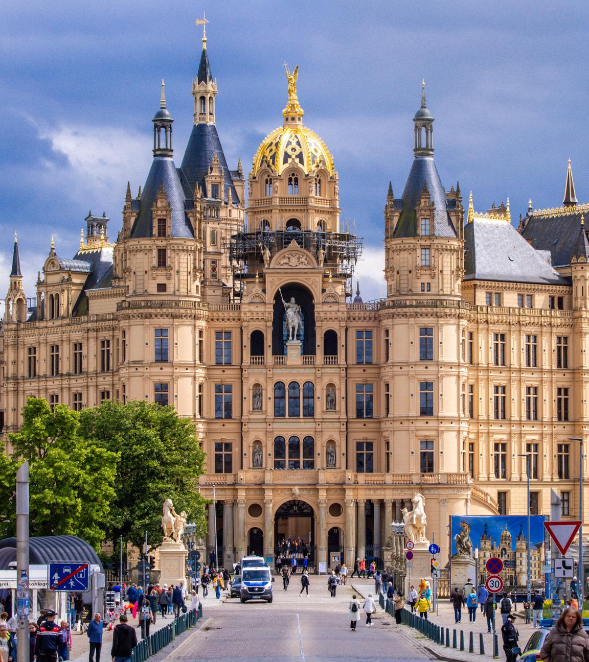 Schweriner Schloss mit Landtag