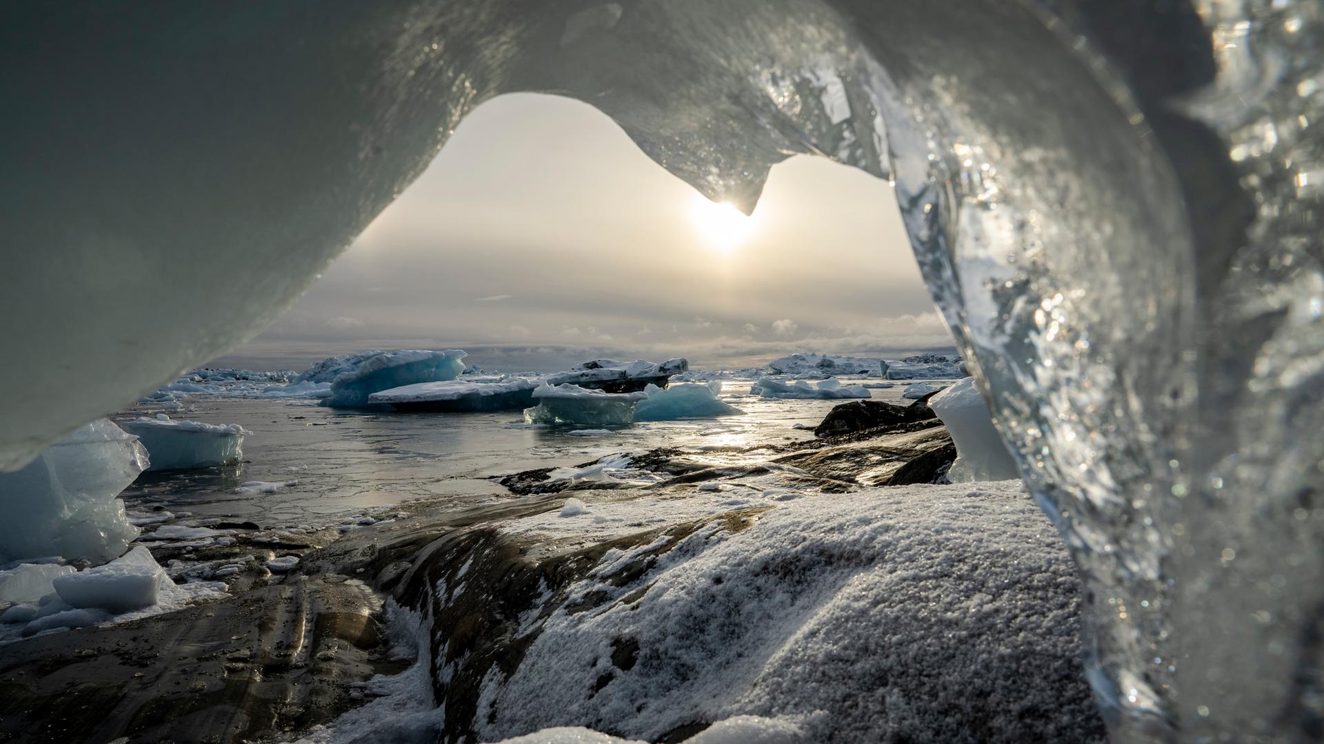 Der Nuuk-Fjord: Das zweitgrößte Fjordsystem Grönlands, das 160 Kilometer ins Landesinnere reicht.
