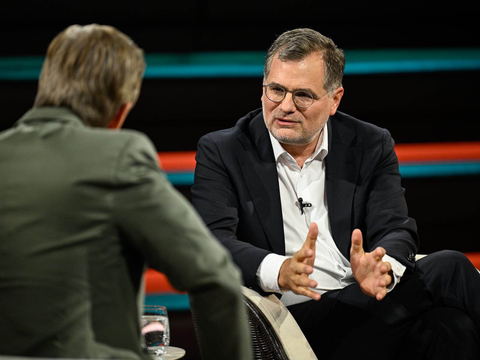 Schmidt: "Nicht jede Diskussion zur Machtfrage machen"