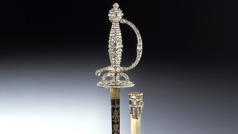 Diamantbesetzter Degen aus dem Diamentrosen-Sets von Christian August Globig und August Gotthelf Globig aus über 770 Diamenten geschaffen