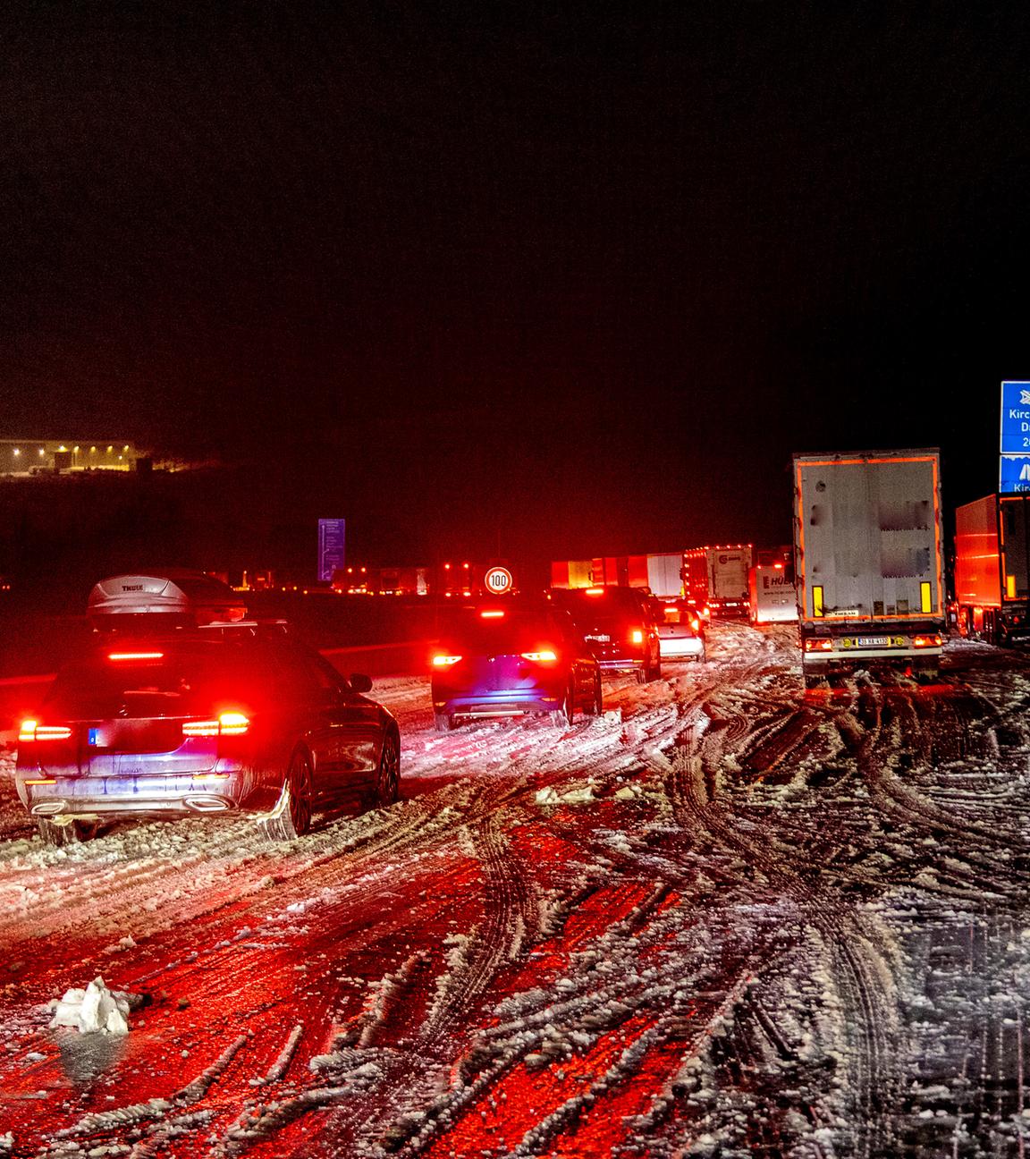 Wintereinbruch auf der A7