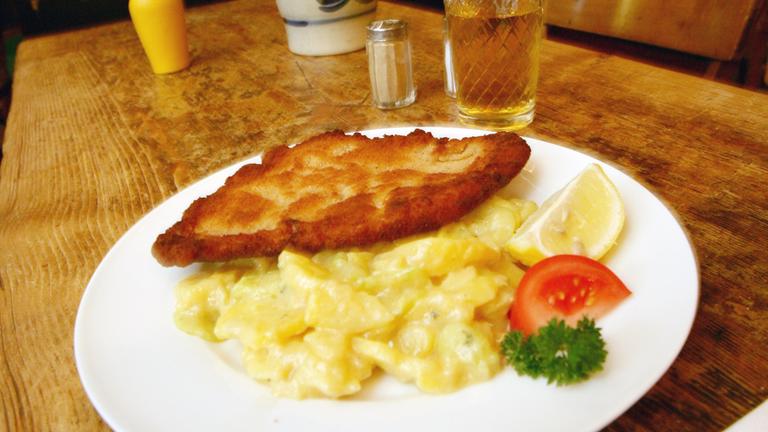 Schnitzel mit Kartoffelsalat