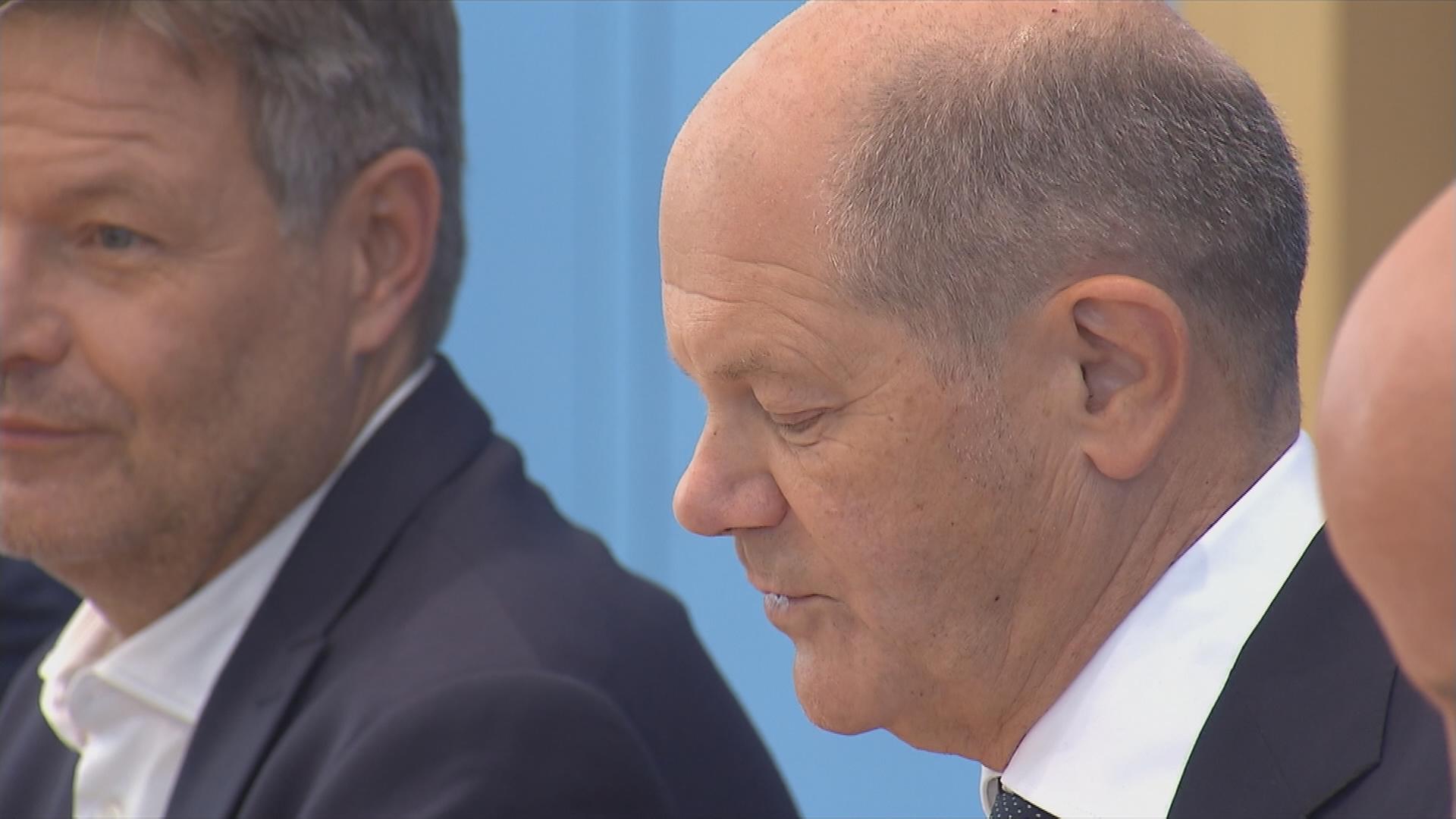 Bundeskanzler Scholz und Bundeswirtschaftsminister Habeck