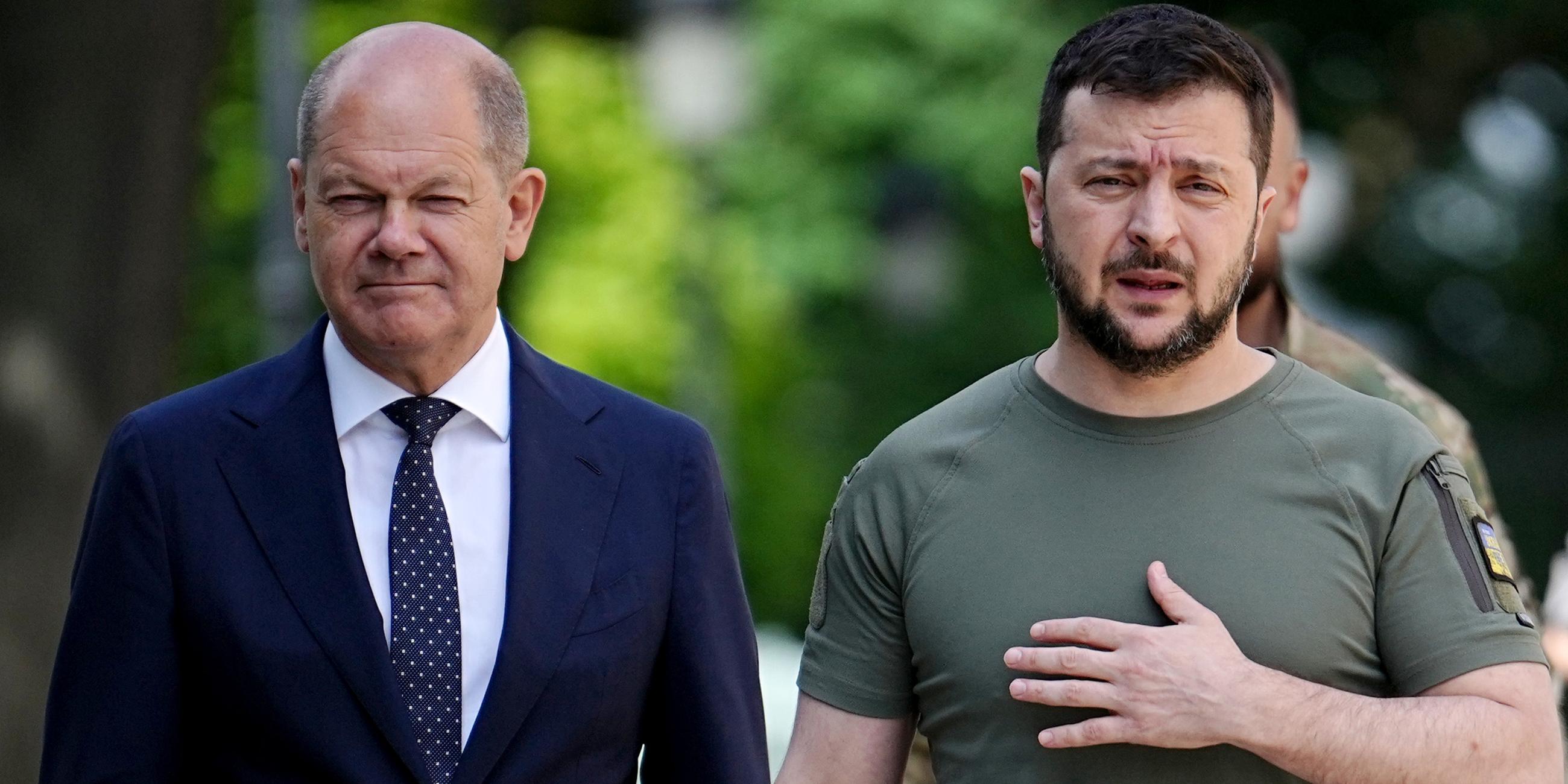 Wolodymyr Selenskyj (r), Präsident der Ukraine, und Bundeskanzler Olaf Scholz (SPD) 