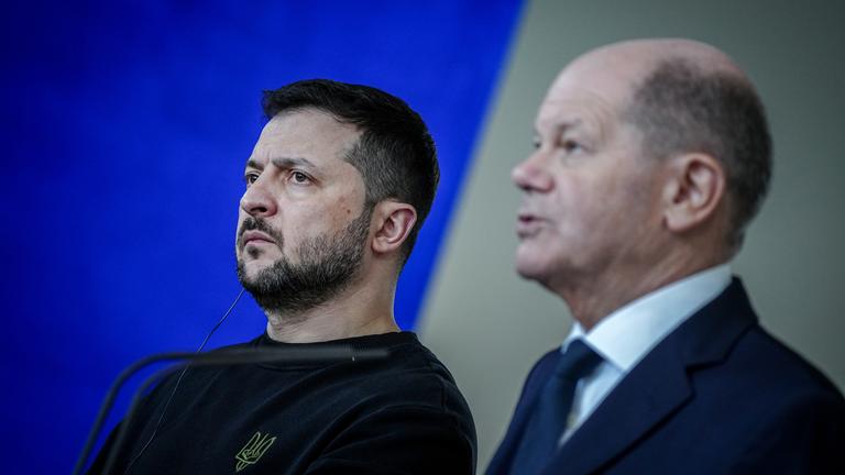 Bundeskanzler Scholz trifft Präsident Selenskyj geben nach dem Treffen im Bundeskanzleramt eine Pressekonferenz am 16.02.2024.