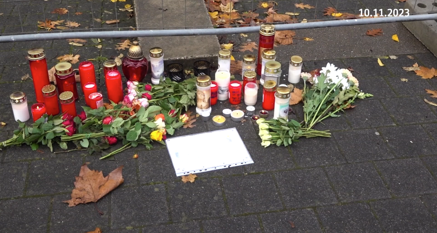 Kerzen und Blumen