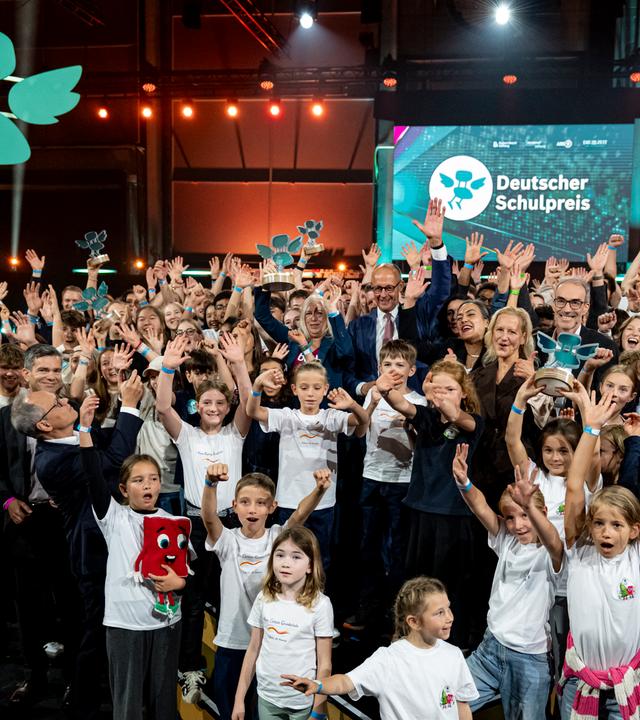 Sechs weitere Schulen wurden mit einem Preisgeld von 30.000 Euro ausgezeichnet.