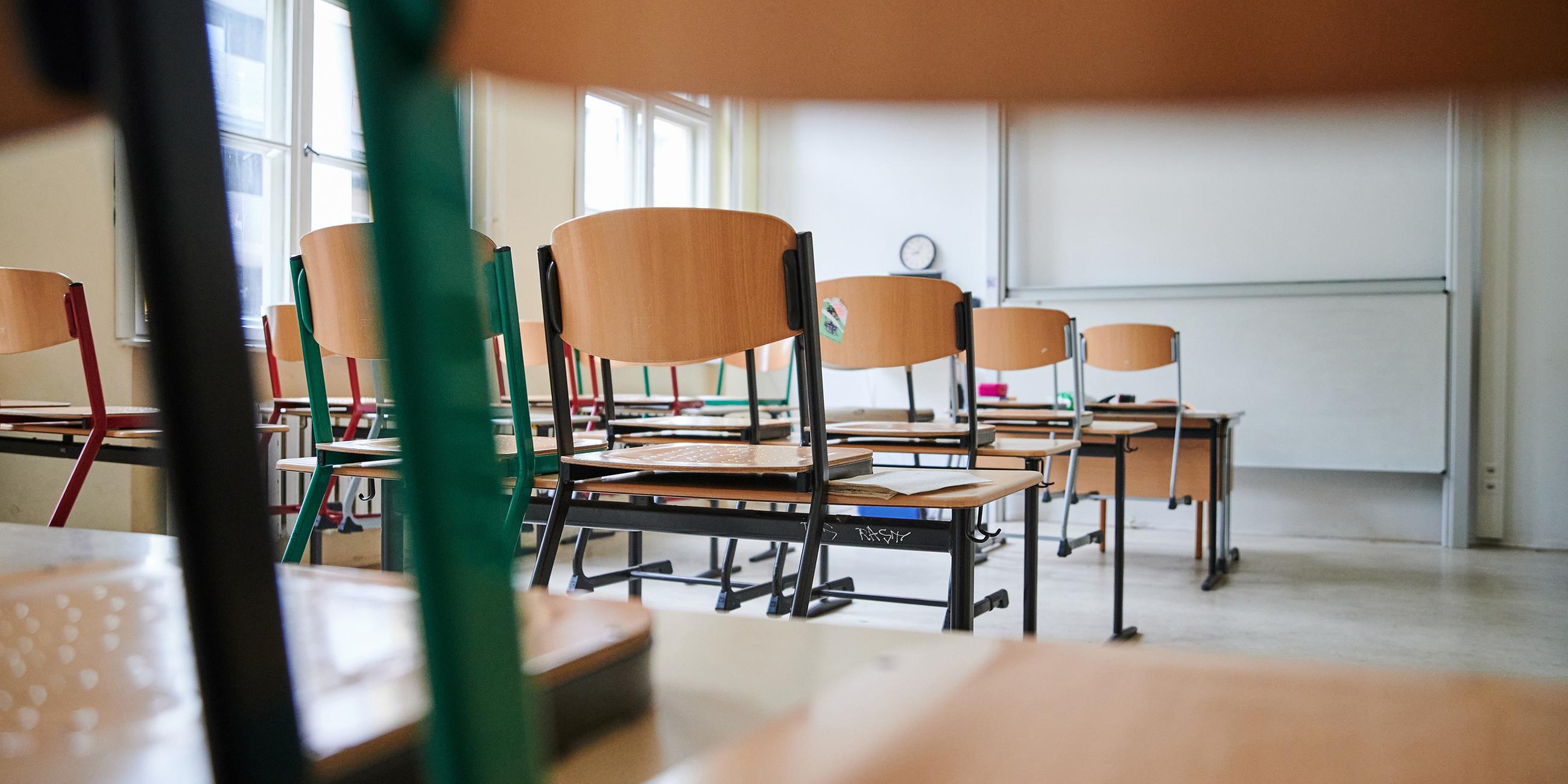 Klassenzimmer einer geschlossenen Schule