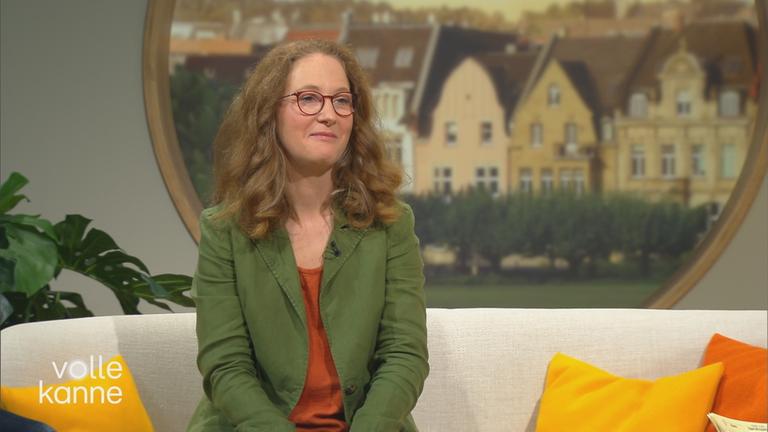 Susanne Niemann auf dem Volle Kanne Sofa