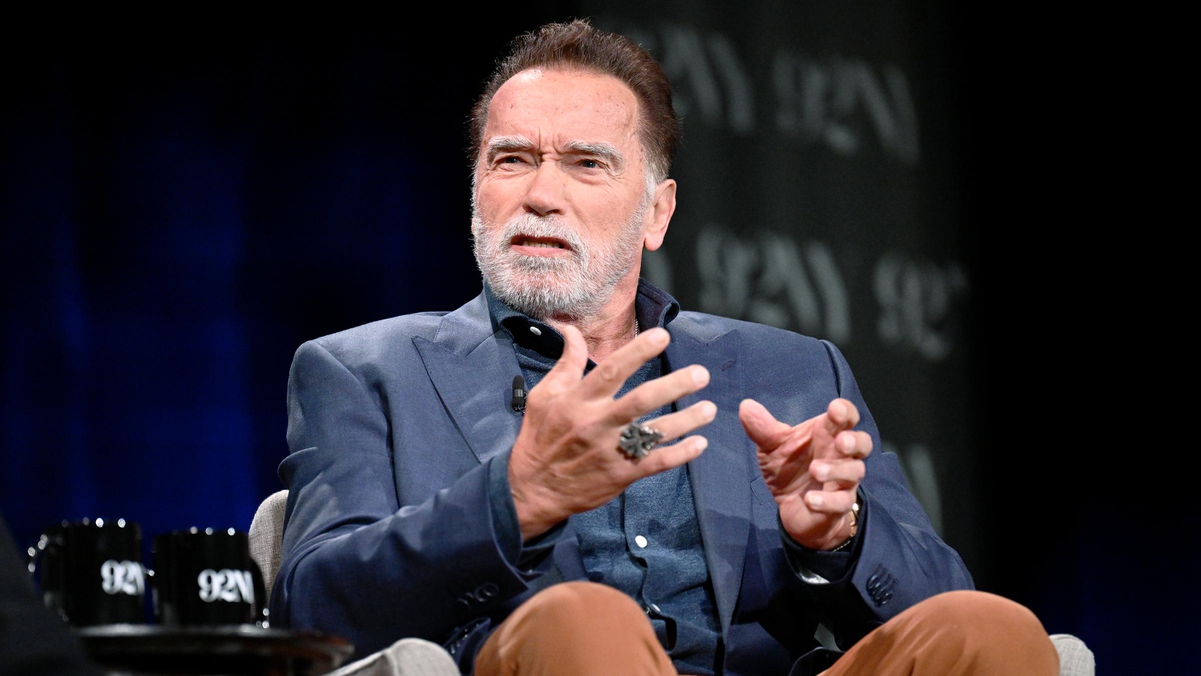 Arnold Schwarzenegger muss verzollen