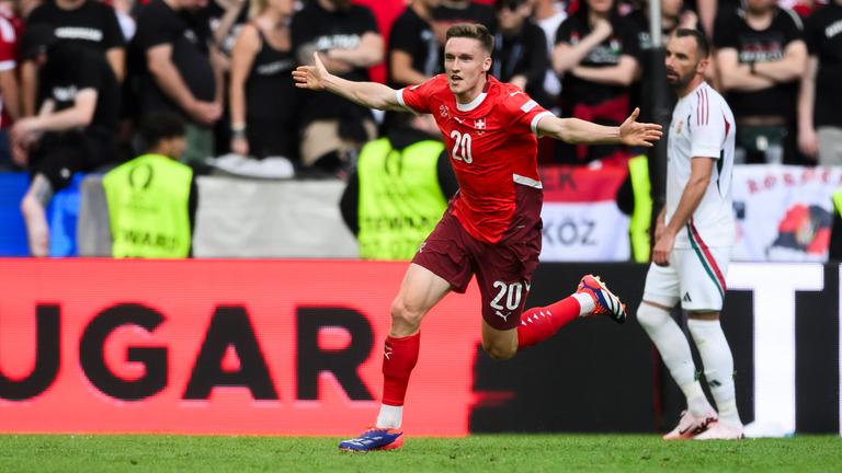 Die Schweizer jubeln, die Albaner sind enttäuscht.