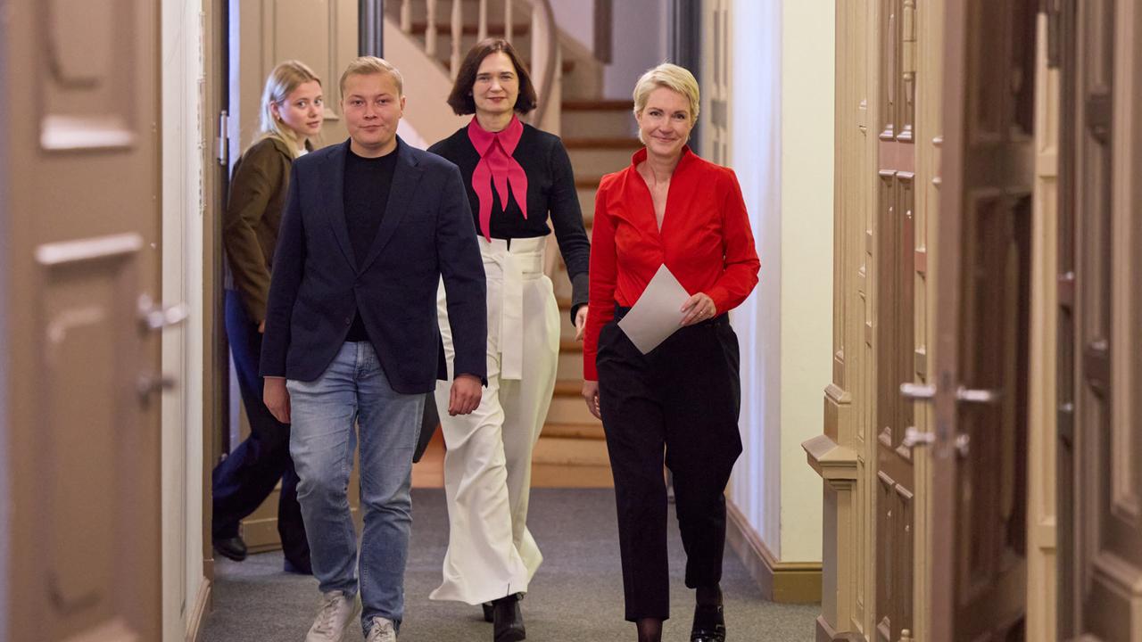 Rot-rot-grüne Nagelprobe