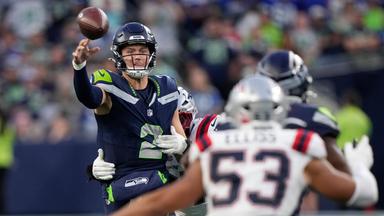 NFL-Auftakt Seattle Seahawks - New England Patriots. Drew Lock, Quarterback der Seattle Seahawks, wirft den Ball