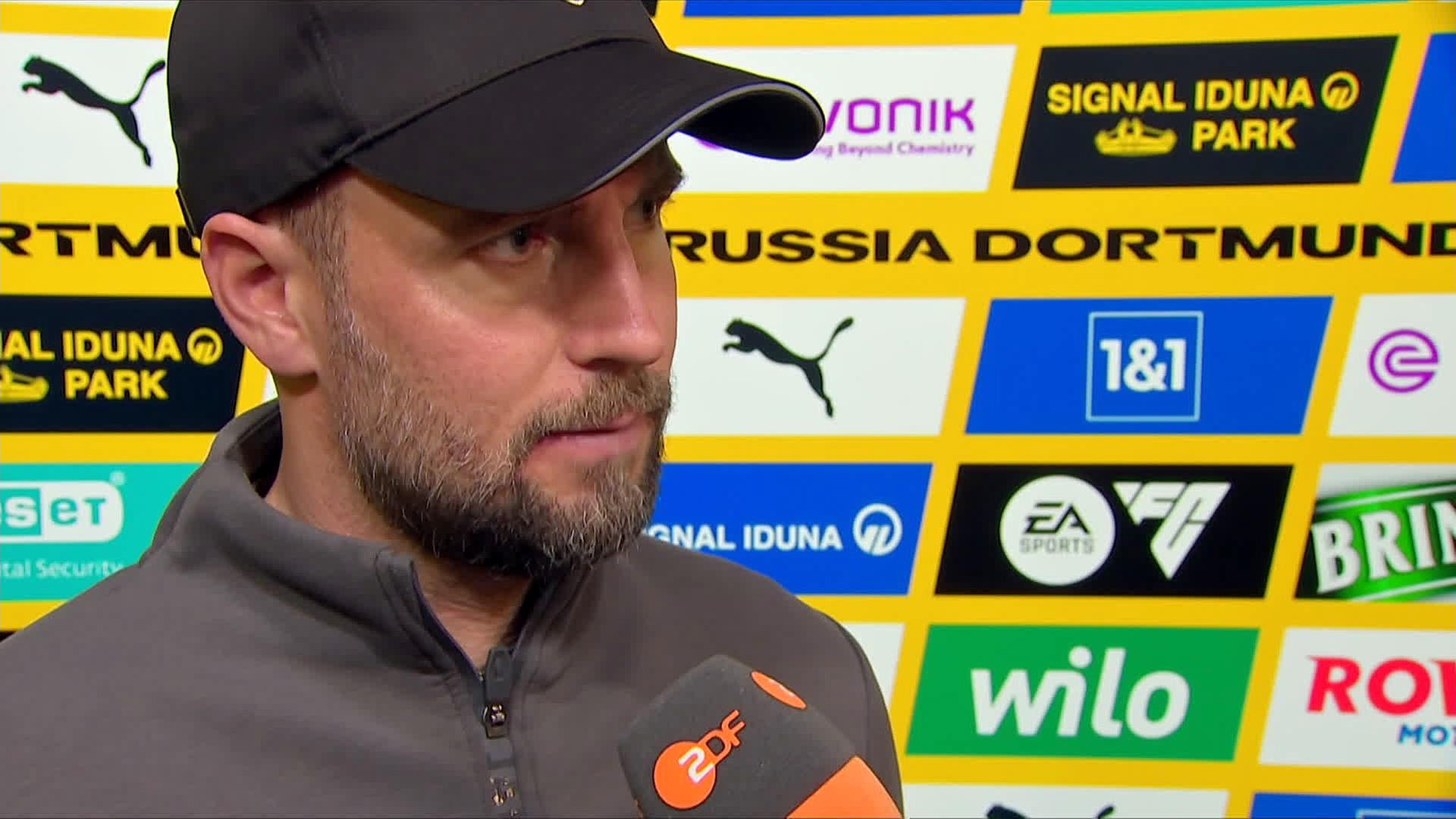 Sebastian Hoeneß, Trainer VfB Stuttgart, im Gespräch mit dem ZDF.