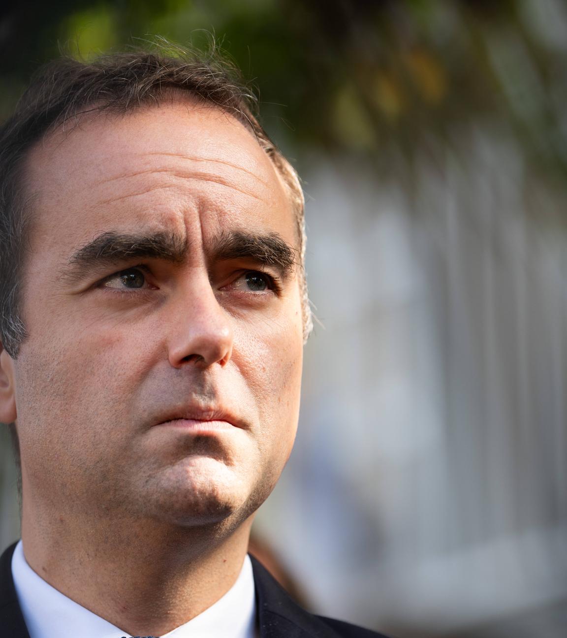 Premierminister Sebastien Lecornu mit angespanntem Gesichtsausdruck