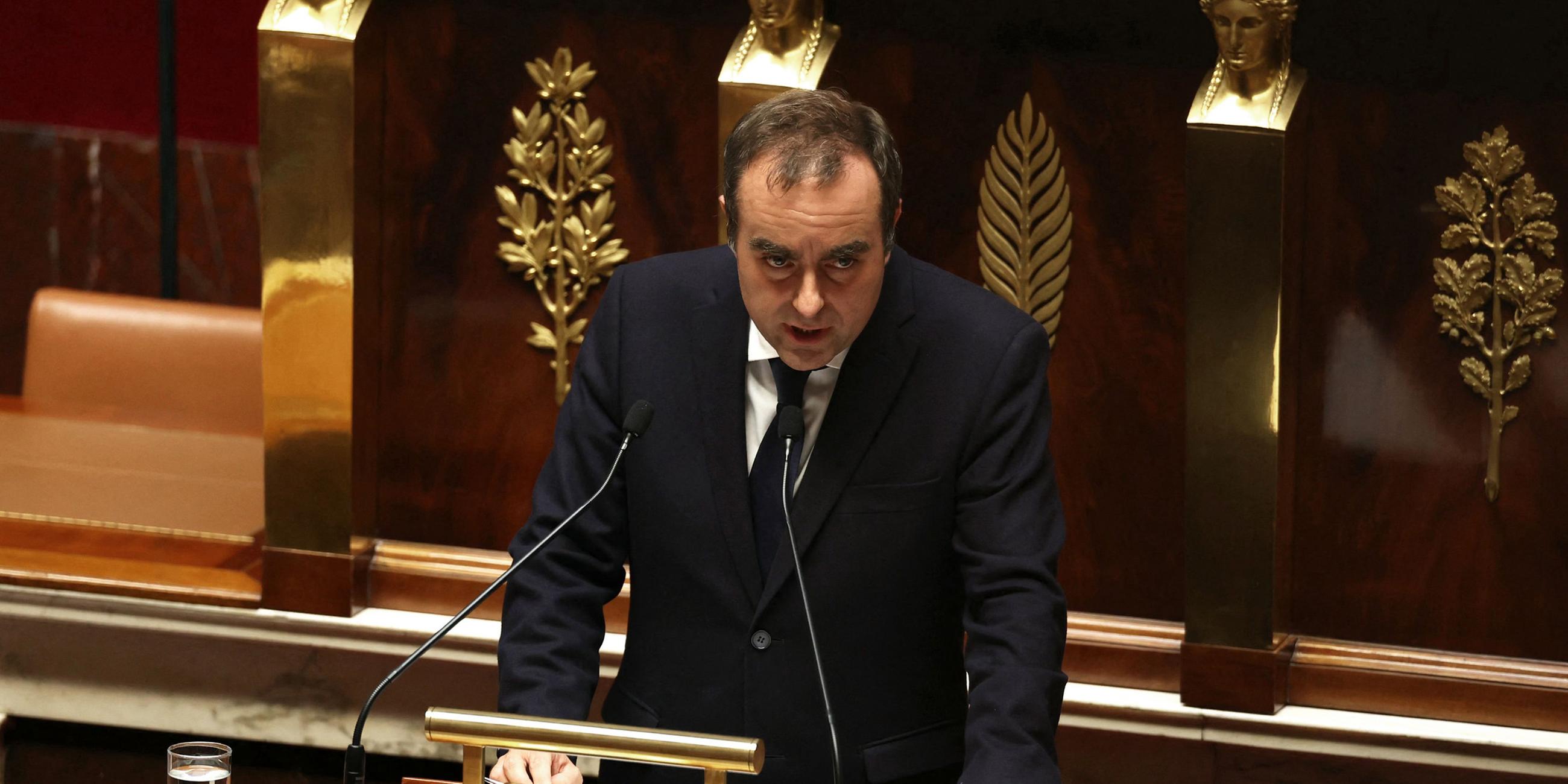 Frankreichs Premierminister Sébastien Lecornu spricht am 14. Oktober 2025 in der Nationalversammlung in Paris zu den Abgeordneten.