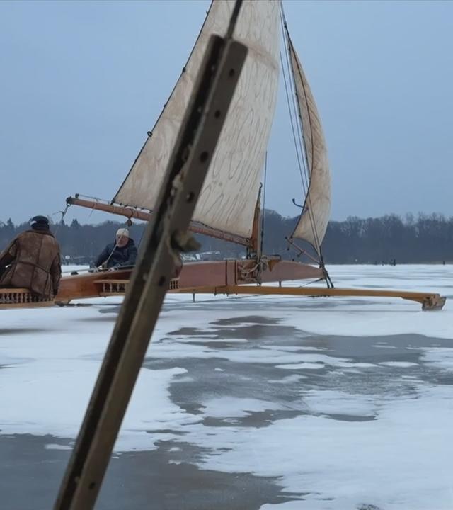 Eissegeln auf dem Müggelsee