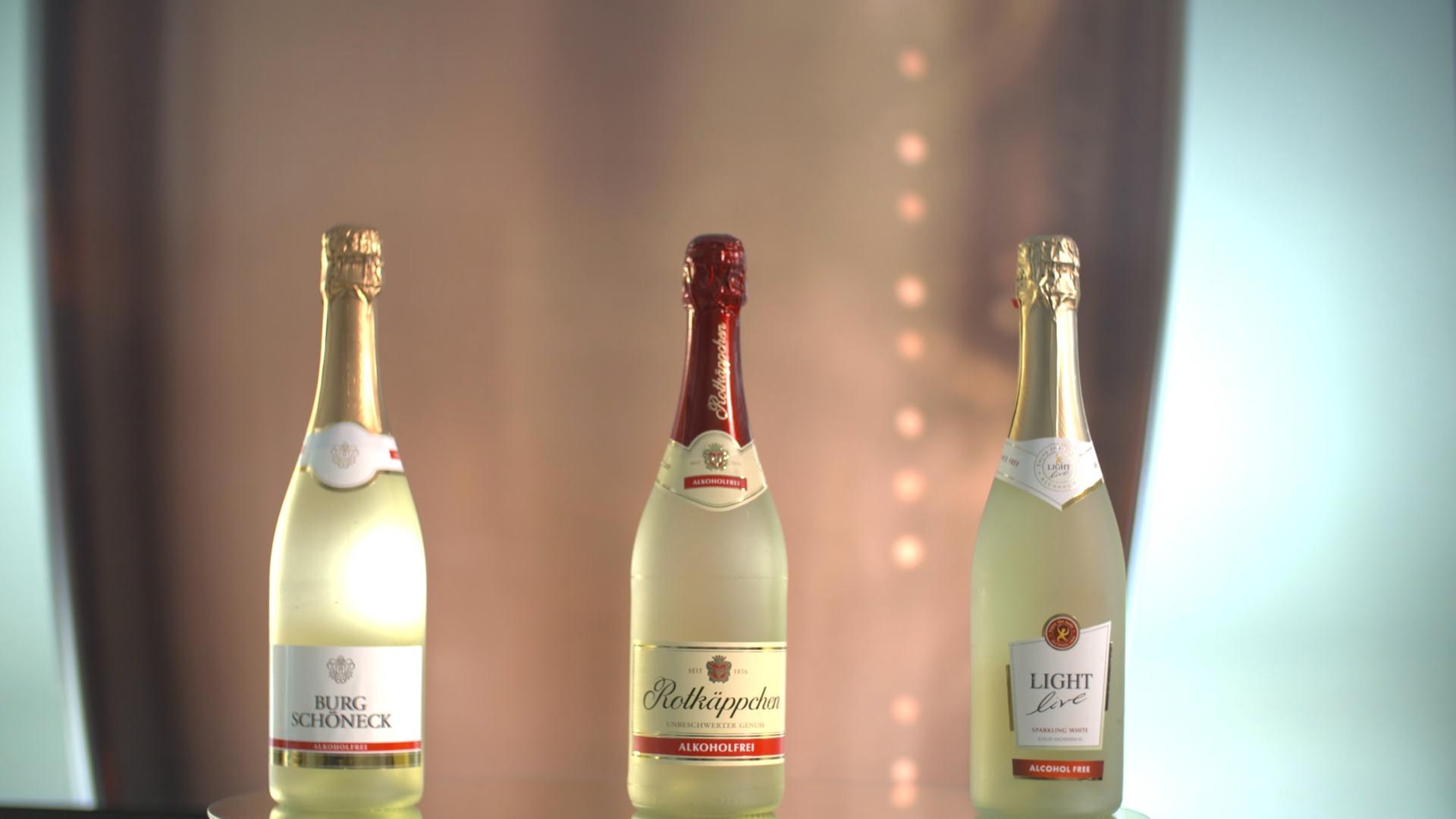 Drei günstige alkoholfreie Sekte 