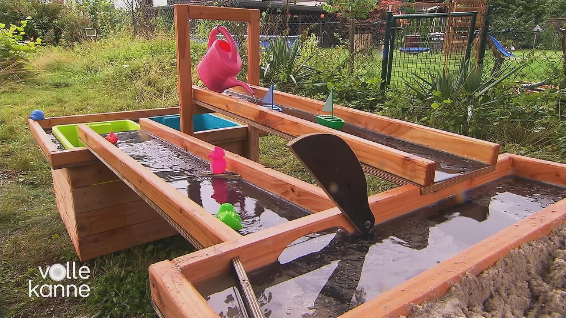 Selbstgebauter Wasserspielplatz
