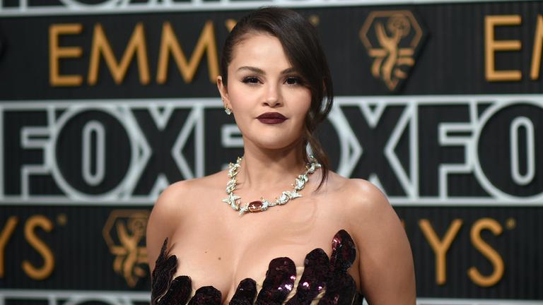 Selena Gomez auf dem roten Teppich.