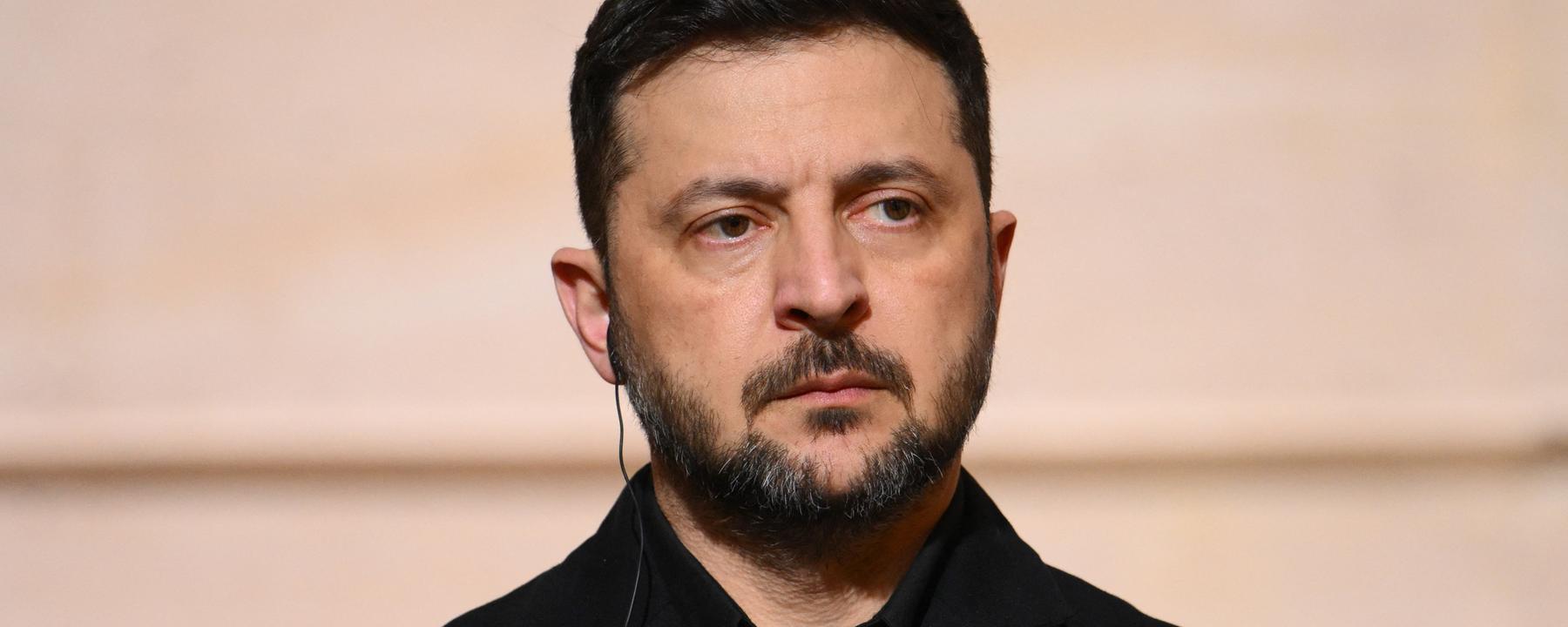 Der ukrainische Präsident Wolodymyr Selenskyj in Paris am 01.12.2025.