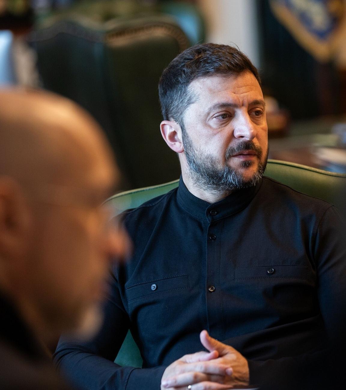 Wolodymyr Selenskyj bei einem Ministertreffen in Kiew