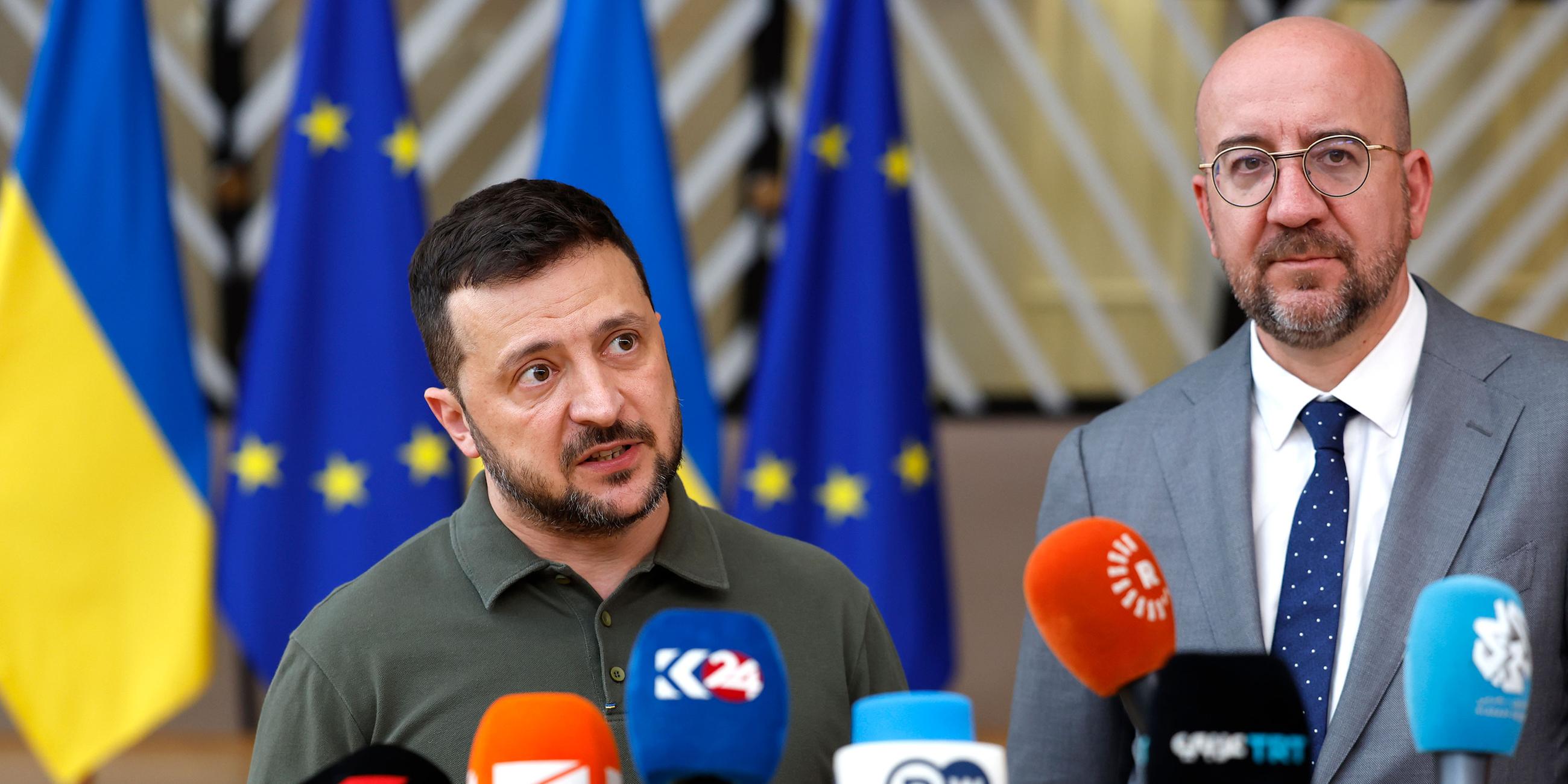 Wolodymyr Selenskyj und Charles Michel