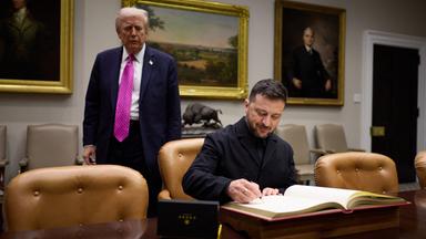 Le président Donald Trump reçoit le président ukrainien Volodymyr Zelensky à la Maison Blanche à Washington.