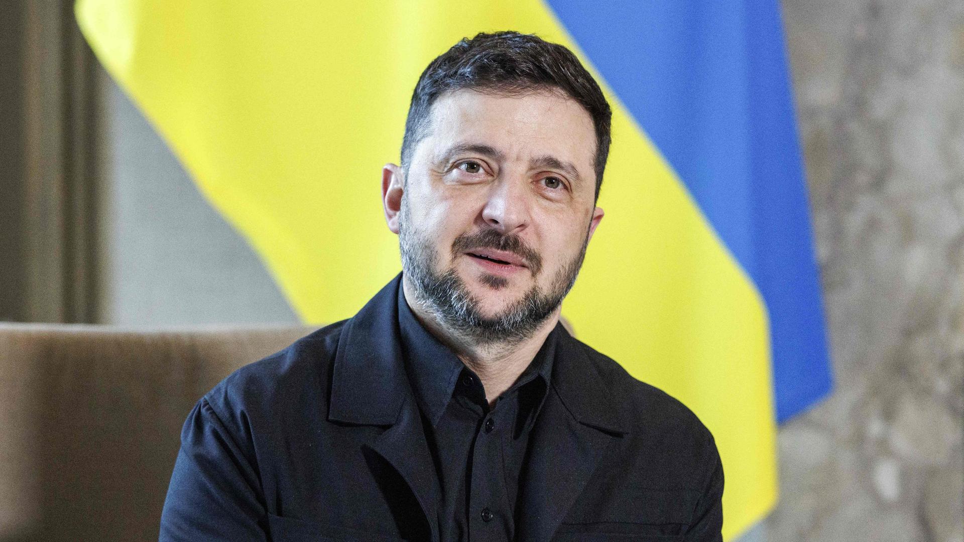 Wolodymyr Selenskyj bei einer Konferenz.