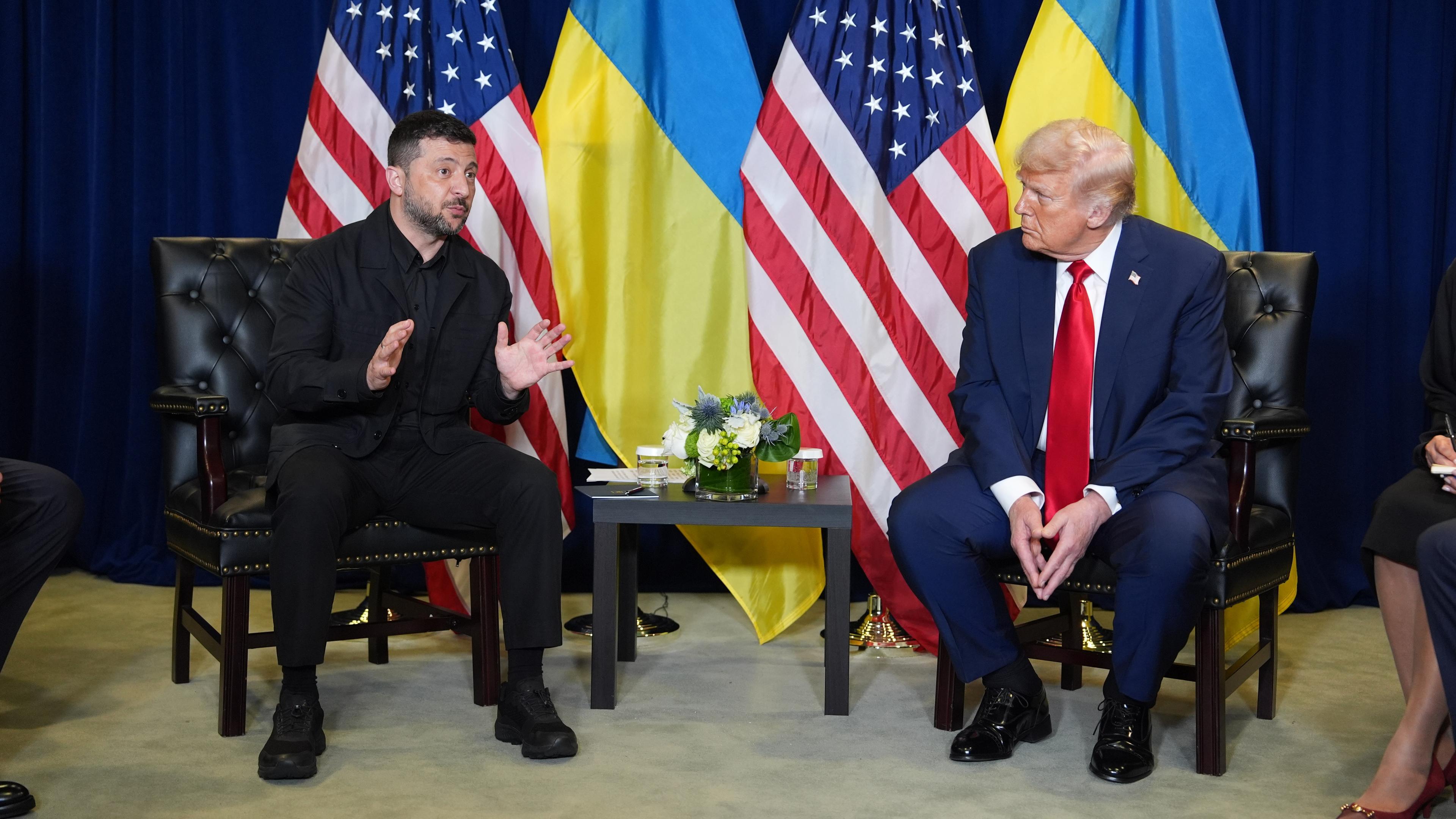 US-Präsident Donald Trump trifft sich mit dem ukrainischen Präsidenten Wolodymyr Selenskyj, am Rande der Generaldebatte der UN-Vollversammlung.