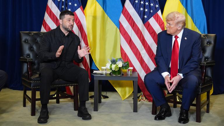 US-Präsident Donald Trump trifft sich mit dem ukrainischen Präsidenten Wolodymyr Selenskyj, am Rande der Generaldebatte der UN-Vollversammlung.
