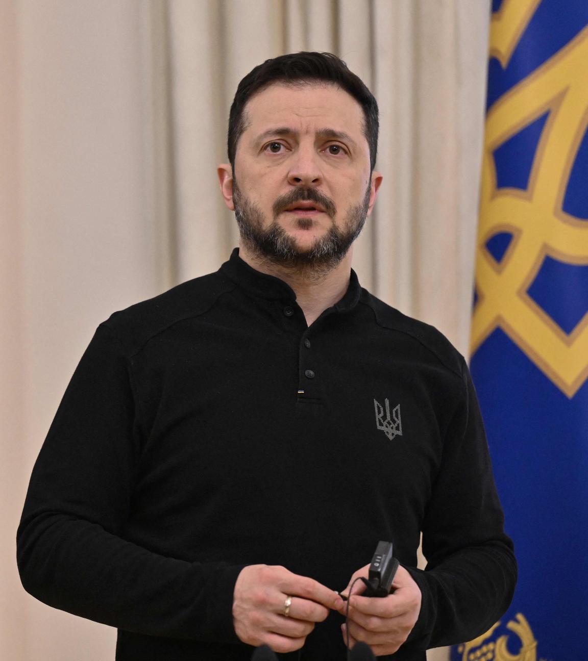 Präsident Selenskyj während einer Pressekonferenz in Kyjiw.