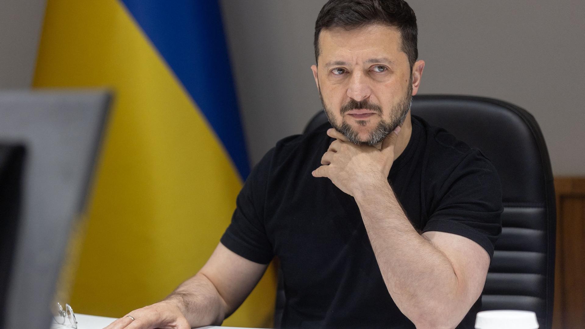 Der ukrainische Präsident per Video bei dem jährlichen Gipfeltreffen der Führungskräfte der Joint Expeditionary Force (JEF) am 09.05.2025