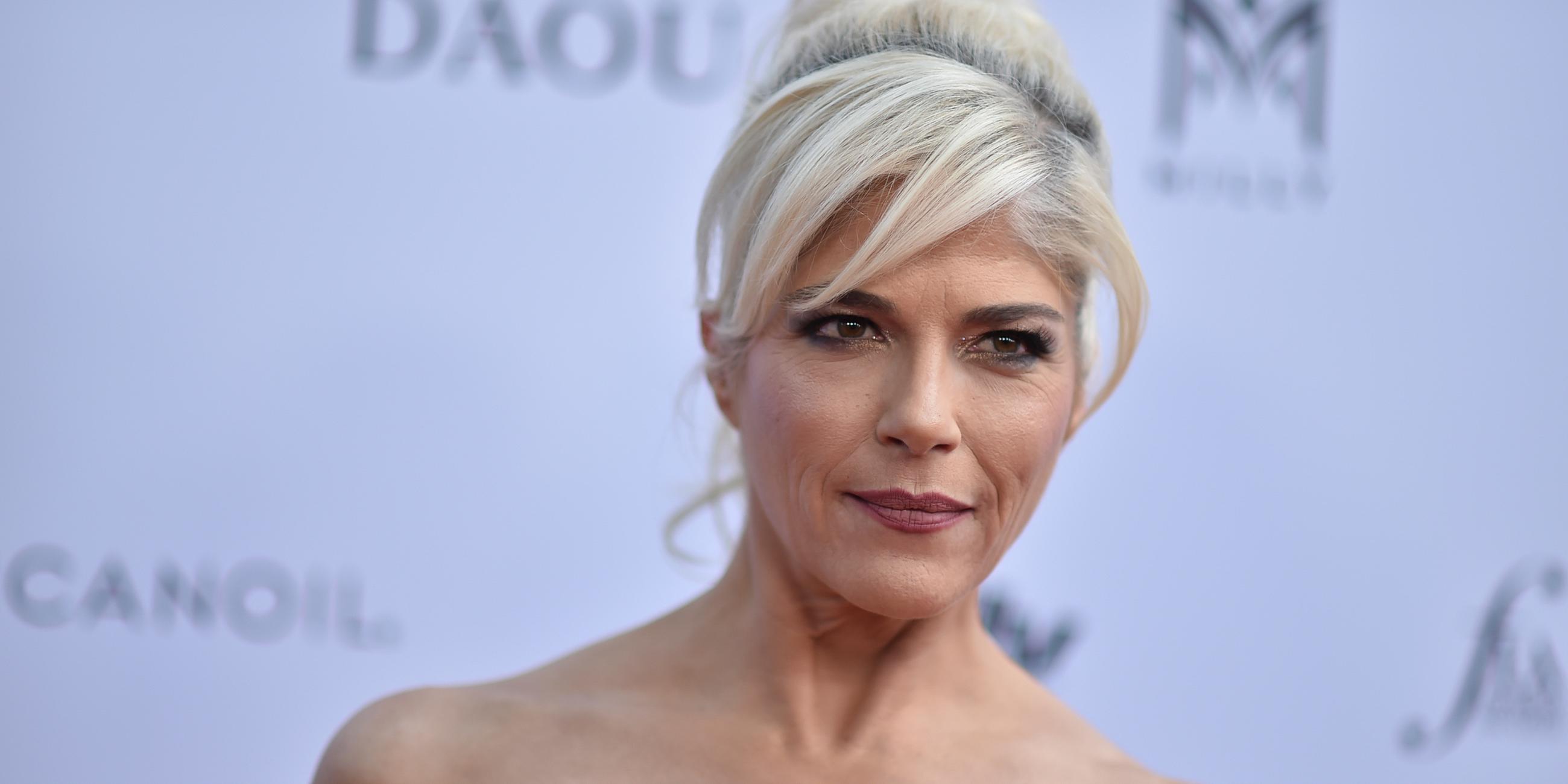 Die Symptome der an Multipler Sklerose erkrankten US-Schauspielerin Selma Blair sind ihr zufolge weniger geworden. "Mir geht es erstaunlich gut", sagte sie der Zeitschrift "People".