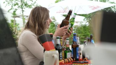 Alkoholfreies Bier: Durstlöscher oder Kalorienbombe?
