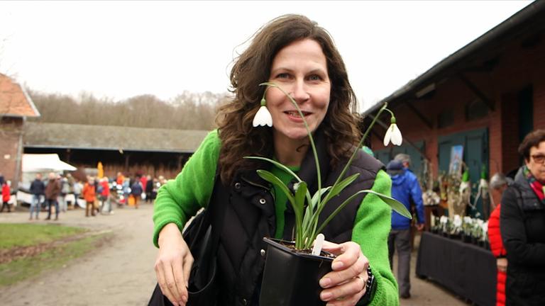 Sabine Platz mit Maiglöckchen