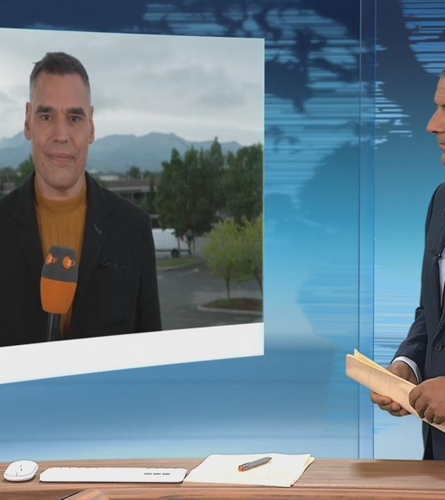 ZDF-Korrespondent Armin Coerper bei einem Schaltgespräch.