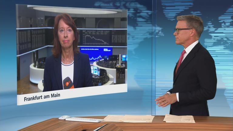 ZDF-Börsenexpertin Stephanie Barrett in Frankfurt