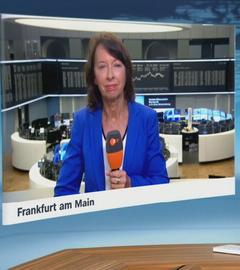 Moderatorin im Schaltgespräch mit ZDF-Wirtschaftsexpertin Stephanie Barrett