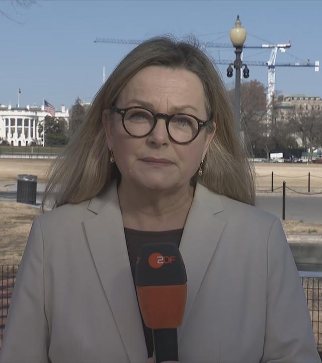 ZDF-Korrespondentin Claudia Bates im Schaltgespräch mit Moderation