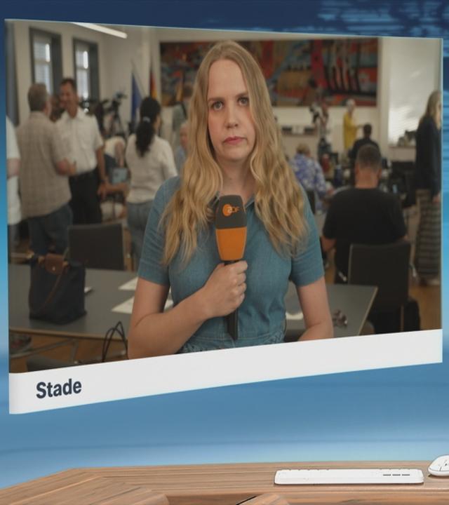 Moderatorin im Schaltgespräch mit ZDF-Reporterin Svenja Bergerhoff