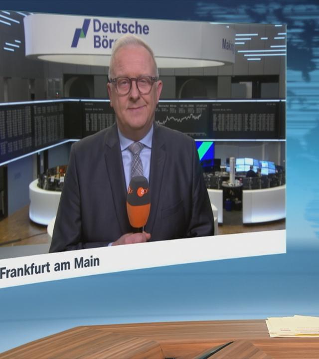 Mit großen Sprüngen bricht der Dax zum ersten Mal die Grenze von 25.000 Punkten. Die Gründe dafür analysiert Frank Bethmann. 
