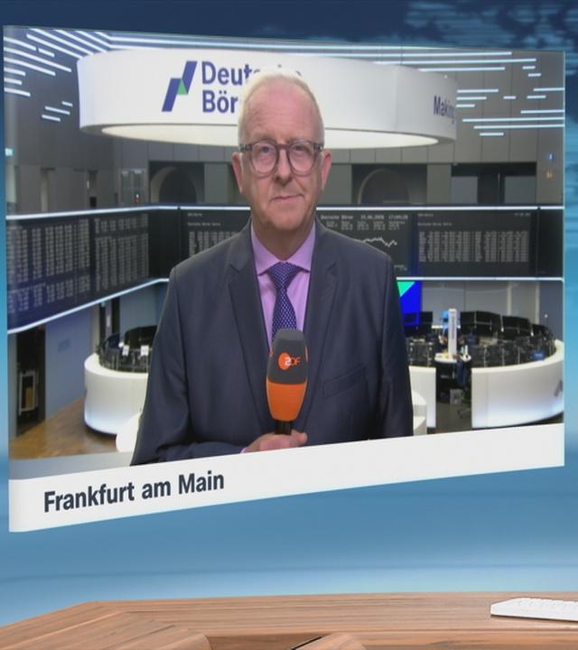 Moderatorin im Schaltgespräch mit ZDF-Börsenkorrespondent Frank Bethmann