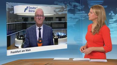 ZDF-Korresponent Bethmann ist in Frankfurt (Main) zu sehen.