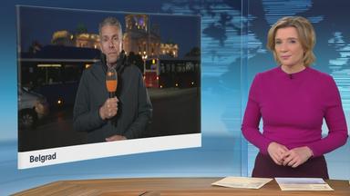 Moderatorin im Schaltgespräch mit ZDF-Korrespondent Michael Bewerunge