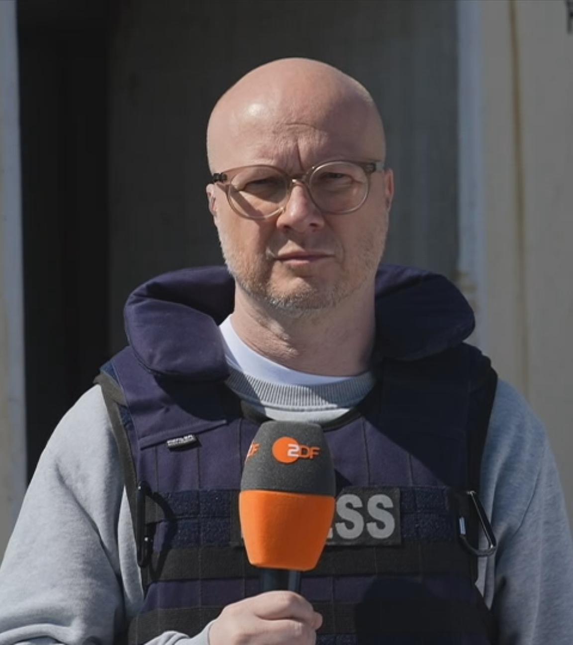 ZDF-Korrespondent Torge Bode berichtet von der israelisch-libanesischen Grenze.