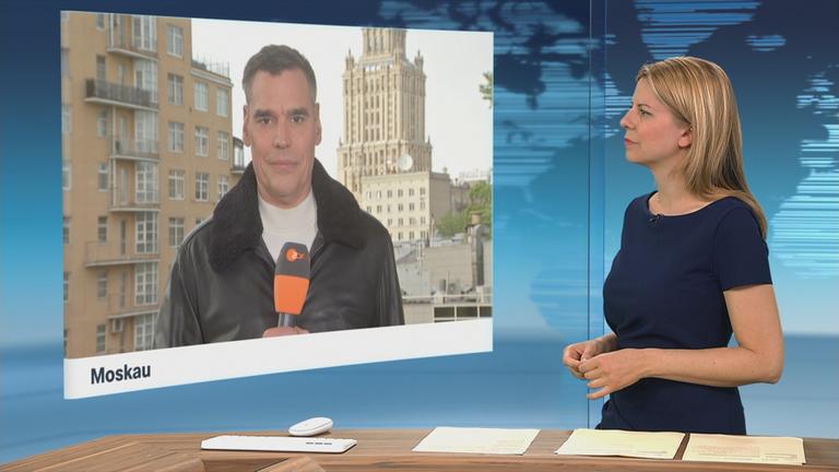 armin Coerper im Schaltgespräch in Moskau