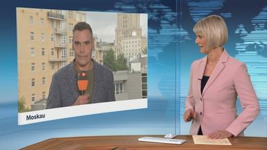 Moderatorin im Schaltgespräch mit Korrespondent Armin Coerper