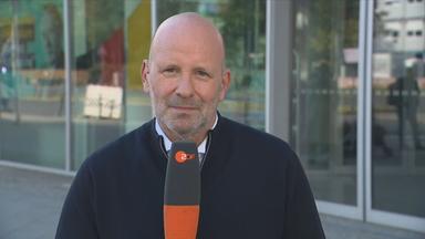 ZDF-Korrespondent Mattis Feldhoff ist zu sehen.